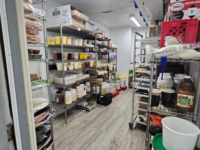 More Photos Of 643 VT-103 Rt, Chester Restaurant For Sale