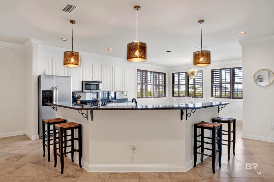 More Photos Of 16 Market St, Orange Beach Office For Sale