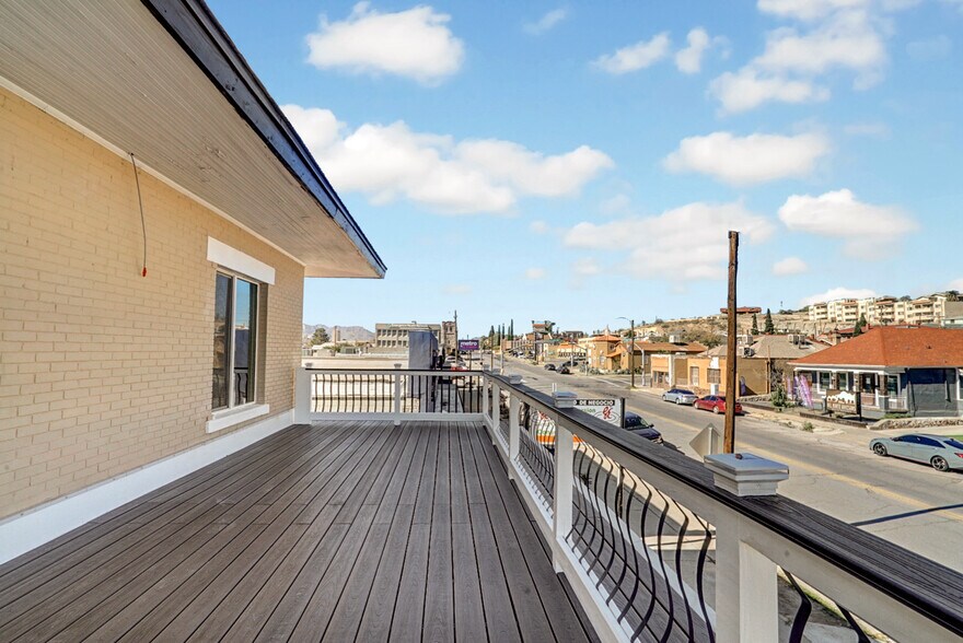 More Photos Of 1710 Montana Ave, El Paso Office For Sale