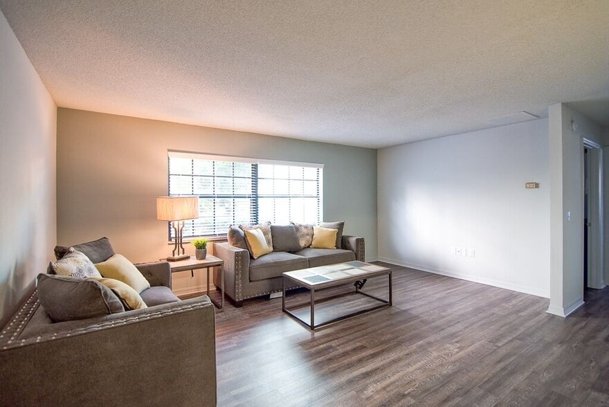 More Photos Of 3726 Cleveland Heights Blvd, Lakeland Apartments For Sale