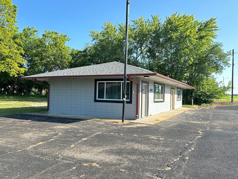 More Photos Of 681 Ash Flat Dr, Ash Flat Restaurant For Sale