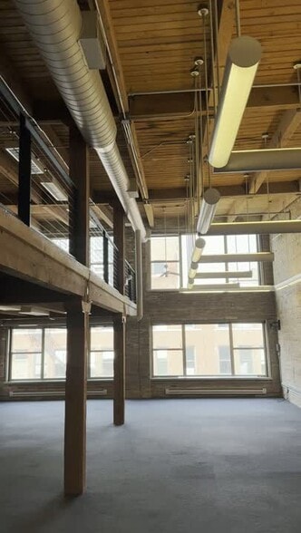 Primary Photo Of 641-651 W Lake St, Chicago Office For Lease