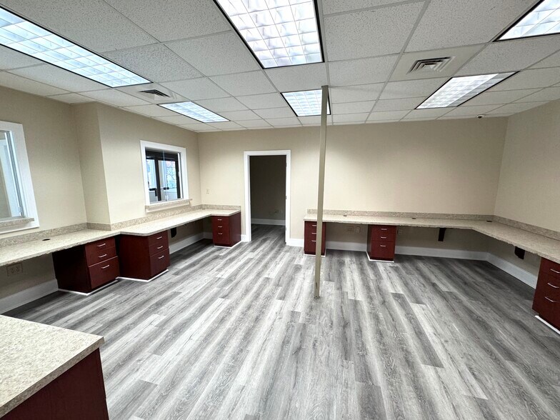 More Photos Of 70 Ansley Dr, Dahlonega Medical For Lease