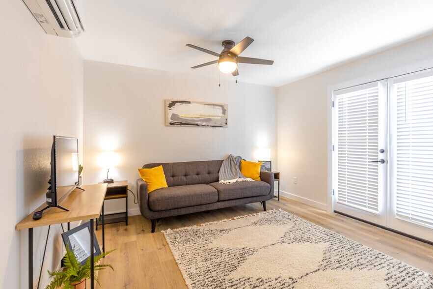 More Photos Of 1519 Annex Ave, Dallas Apartments For Sale