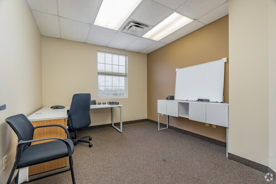 More Photos Of 303 S Jupiter Rd, Allen Unknown For Lease