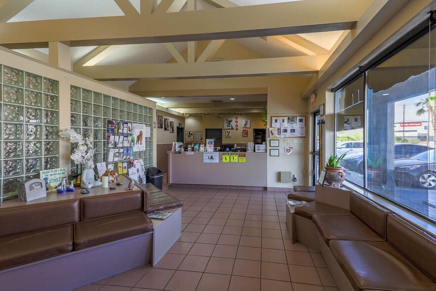 More Photos Of 4601-4611 N Rancho Dr, Las Vegas Unknown For Lease