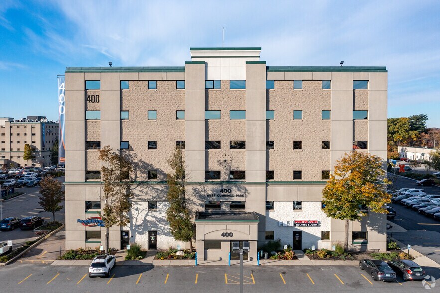 More Photos Of 400 W Cummings Park, Woburn Office For Lease