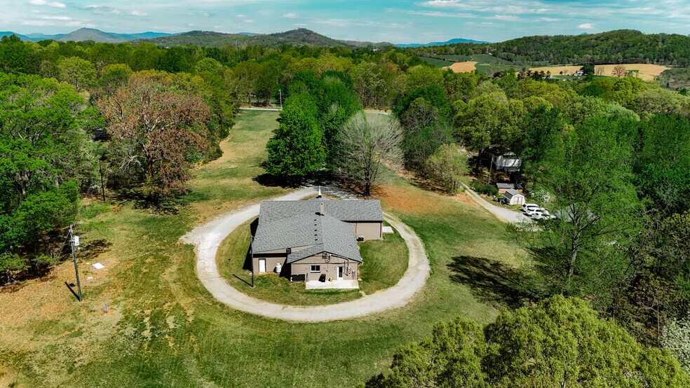 More Photos Of 2554 Sandy Level Rd, Goodview Lodge Meeting Hall For Sale