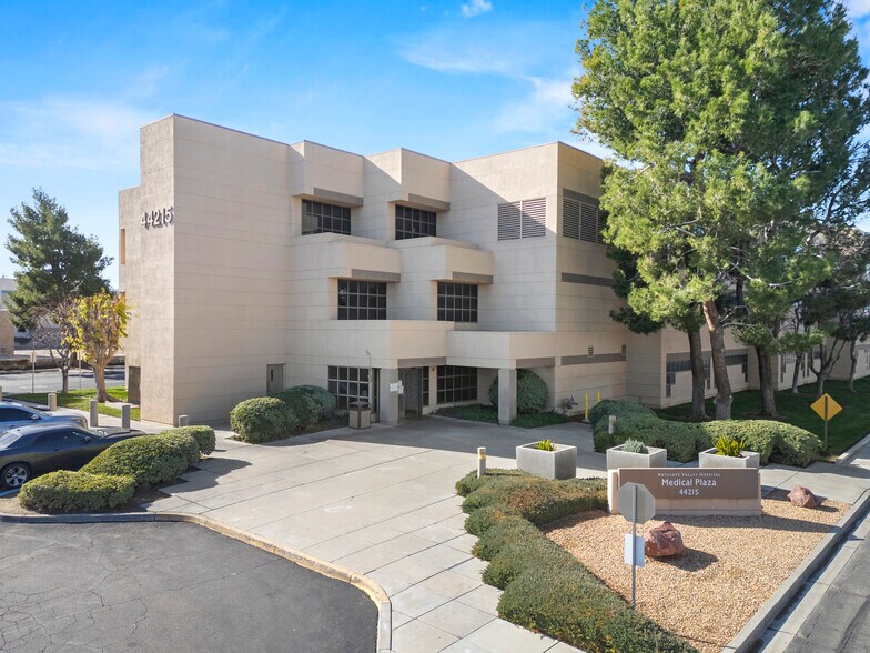 Primary Photo Of 44215 15th St W, Lancaster Medical For Sale