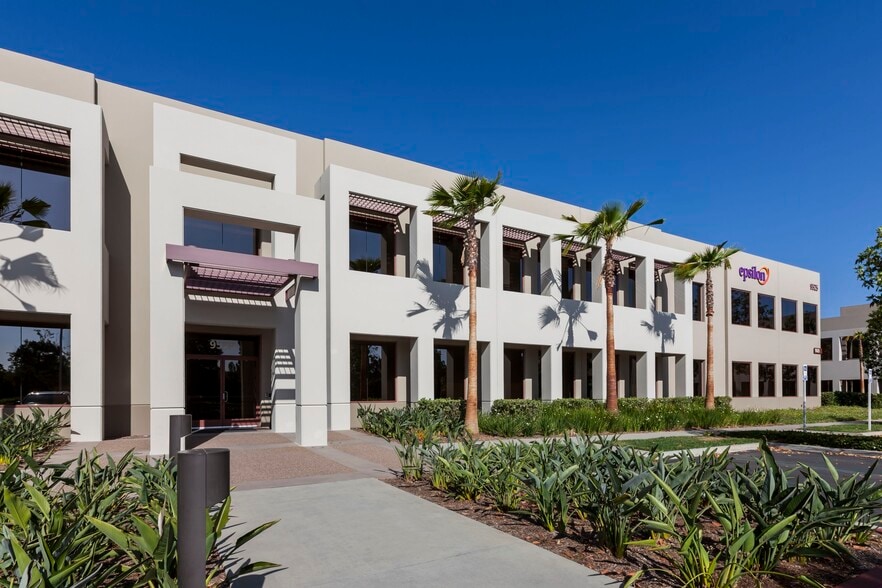 More Photos Of 4790 Eastgate Mall, San Diego Unknown For Lease