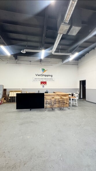 More Photos Of 13902 Harbor Blvd, Garden Grove Warehouse For Sale