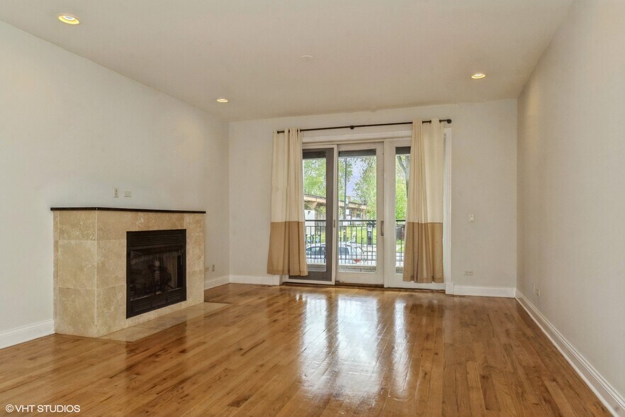 More Photos Of 4012 S Indiana Ave, Chicago Apartments For Sale