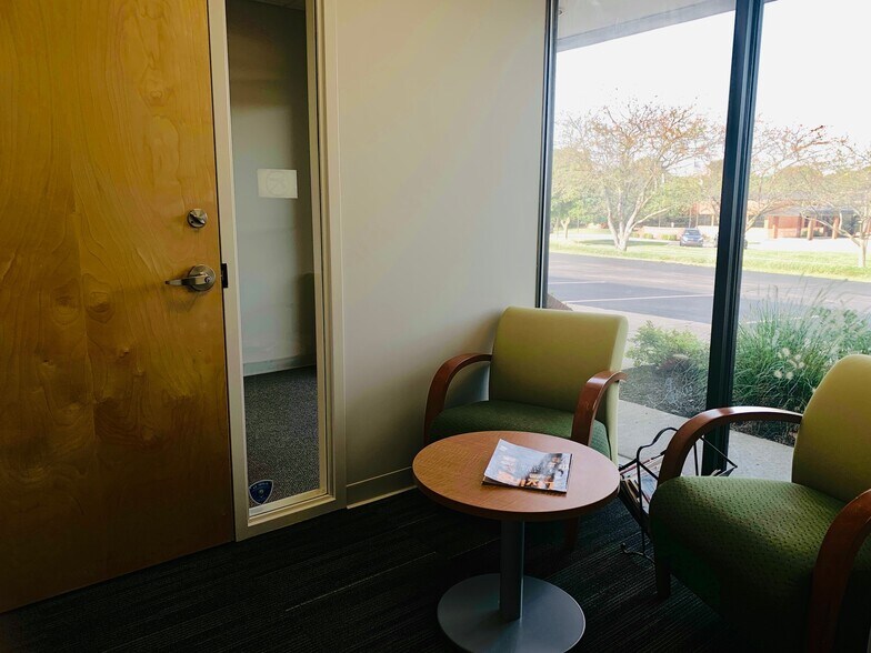 More Photos Of 1902 Fox Dr, Champaign Office For Lease