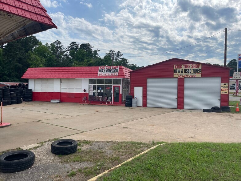 Primary Photo Of 300 W Pinecrest Dr, Marshall Auto Repair For Sale