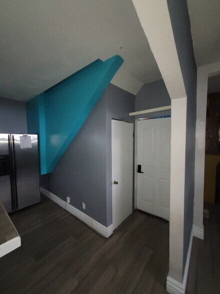 More Photos Of 2536 Indianapolis Ave, Indianapolis Apartments For Sale