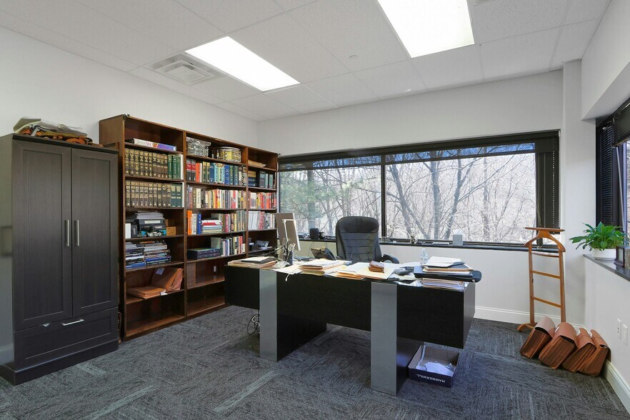 More Photos Of 100 Dutch Hill Rd, Orangeburg Medical For Lease