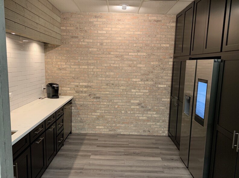 More Photos Of 14340 Memorial Dr, Houston Office For Lease