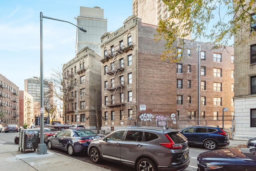 More Photos Of 120 Haven Ave, New York Apartments For Sale