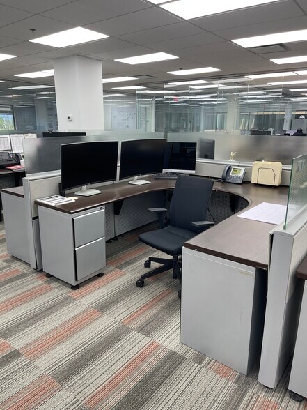 More Photos Of 100 Davidson Ave, Somerset Office For Lease