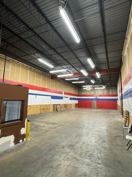 More Photos Of 6056-6078 E 49th Ave, Commerce City Warehouse For Lease