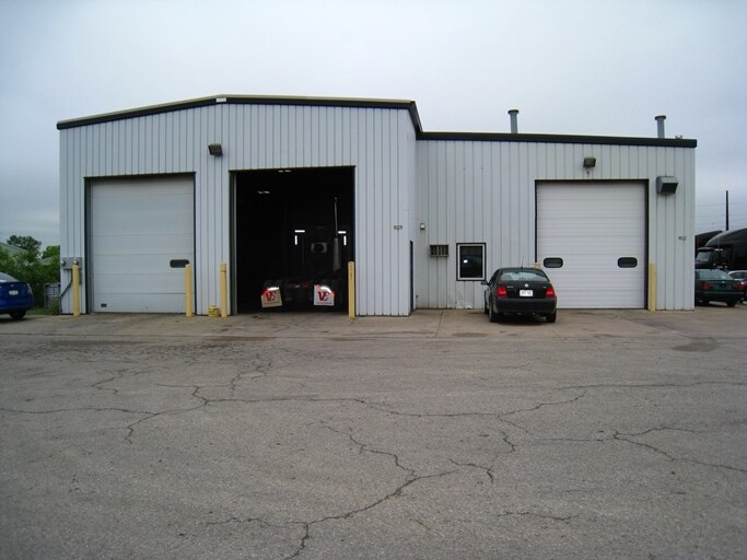 More Photos Of 3116 Marine Dr, Oshkosh Truck Terminal For Sale