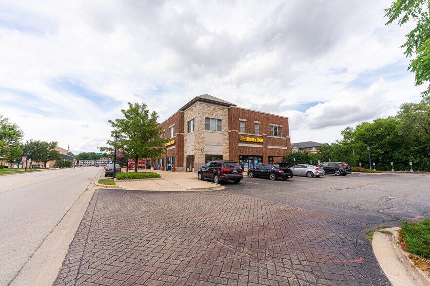 More Photos Of 241 S Main St, Bartlett Apartments For Lease