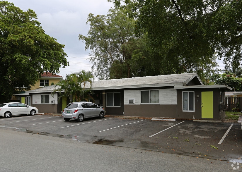 More Photos Of 1100 NE 18th Ct, Fort Lauderdale Apartments For Sale