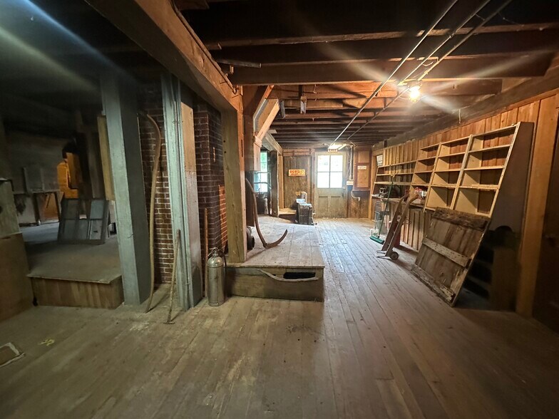 More Photos Of 198 Jackson St, Thompson Land For Sale