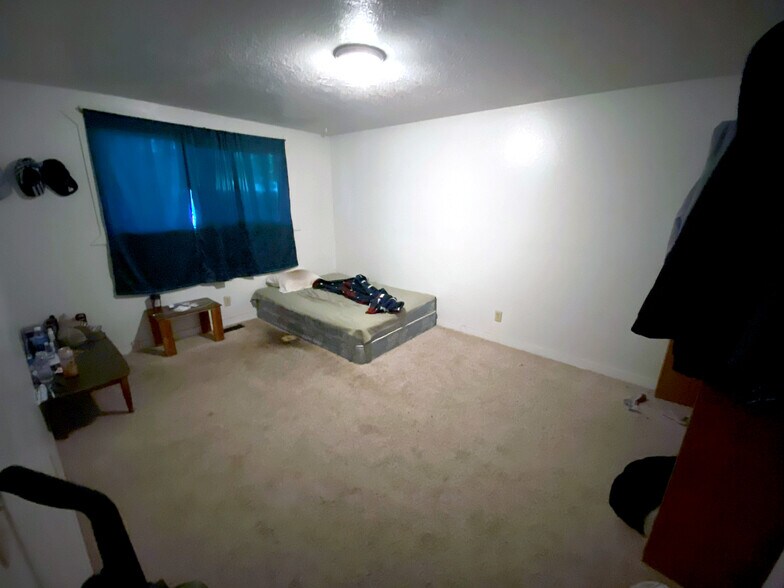 More Photos Of 4805 Buffalo Dr SE, Salem Multifamily For Sale