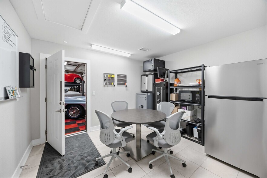 More Photos Of 180 Artists Ave, Englewood Warehouse For Sale