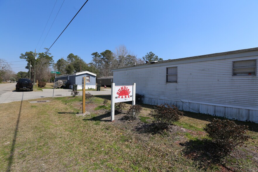 More Photos Of 306 Sundial Ln, Ladson Manufactured Housing Mobile Home Park For Sale