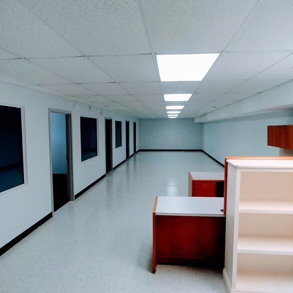 More Photos Of 316 E Market St, Leesburg Office For Sale