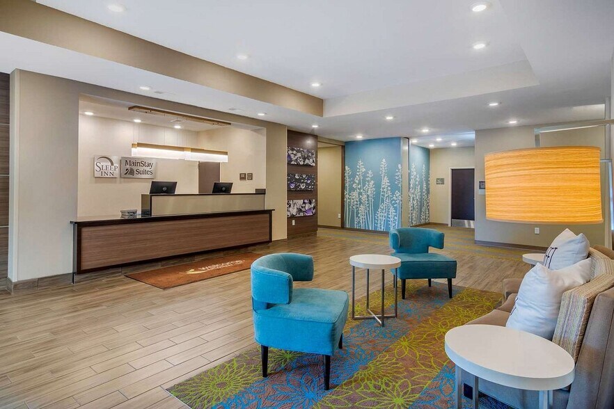 More Photos Of 3 Amlajack Blvd, Newnan Hotel For Sale
