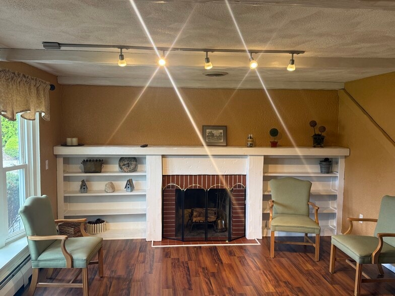 More Photos Of 230 Airport Rd, Warwick Office For Sale