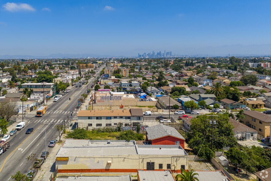 More Photos Of 8304 S Broadway, Los Angeles Land For Sale