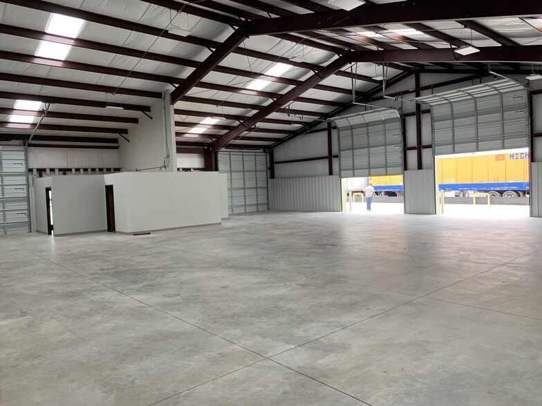 More Photos Of 7940 Rodeo Trl, Mansfield Unknown For Lease