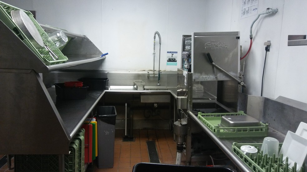 More Photos Of 11681 Westheimer Rd, Houston Restaurant For Sale