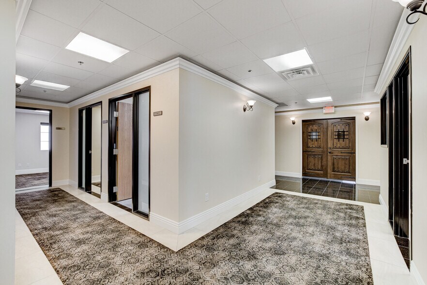 More Photos Of 3470 E Russell Rd, Las Vegas Office For Sale
