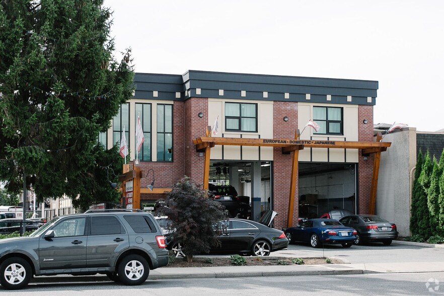 Primary Photo Of 45908 Cheam Ave, Chilliwack Auto Repair For Sale
