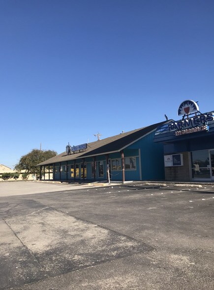 More Photos Of 7911 Culebra Rd, San Antonio Restaurant For Sale