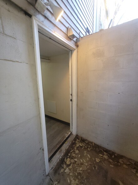 More Photos Of 1458 W 32nd St, Indianapolis Apartments For Sale