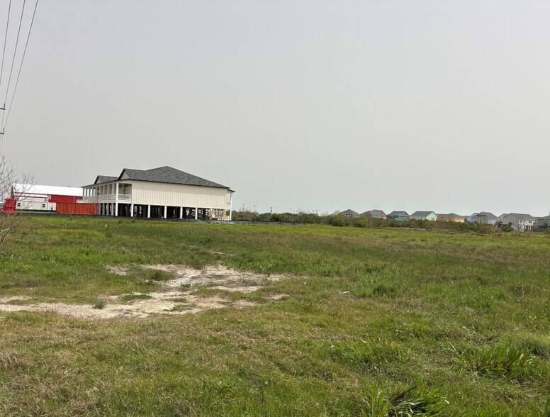 Primary Photo Of 2218 Highway 87, Crystal Beach Land For Sale