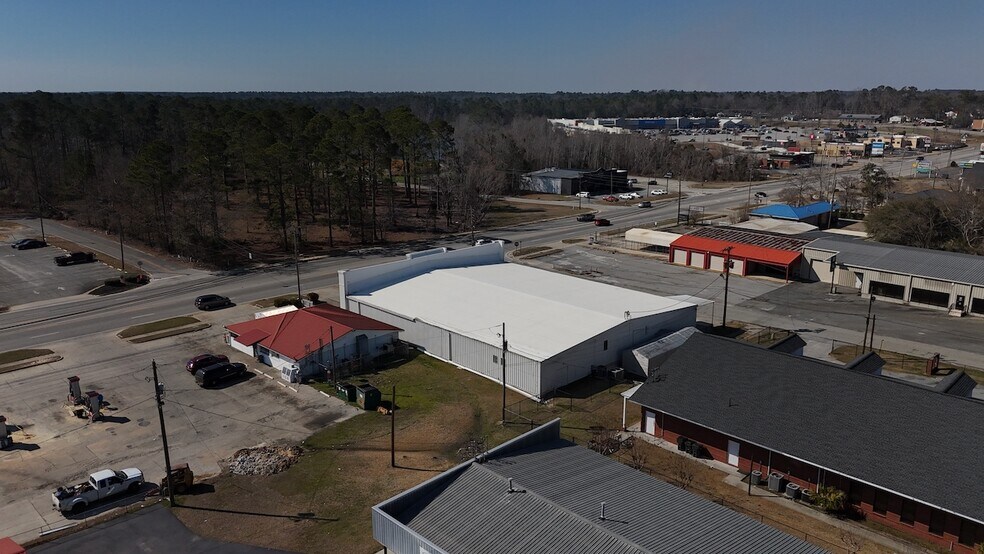 More Photos Of 435 S Main St, Swainsboro Freestanding For Sale