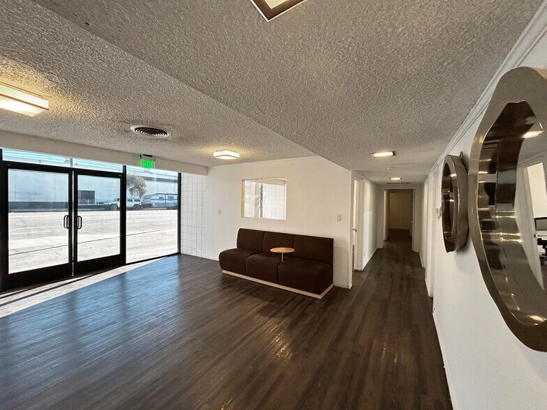 More Photos Of 8511 Lankershim Blvd, Sun Valley Warehouse For Lease