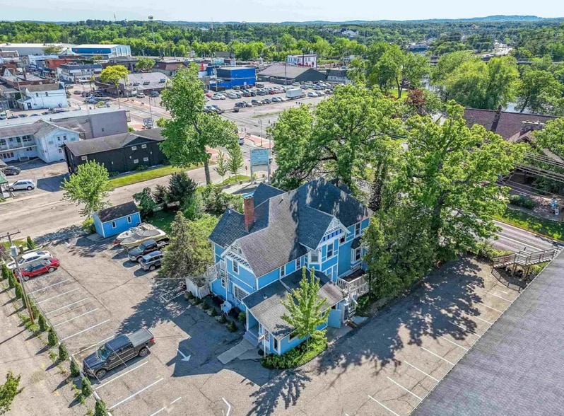 More Photos Of 211 Wisconsin Ave, Wisconsin Dells Hotel For Sale