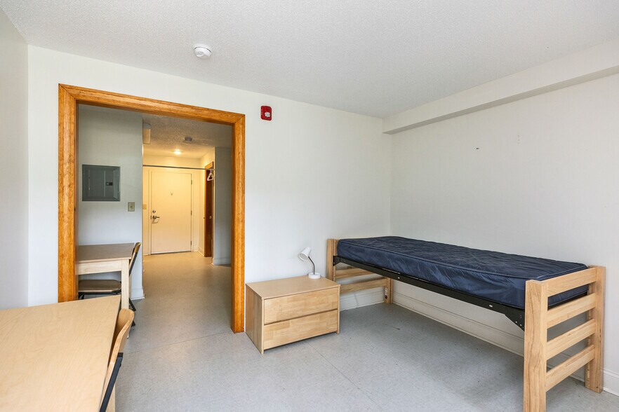 More Photos Of 608 Francestown Rd, Bennington Apartments For Sale