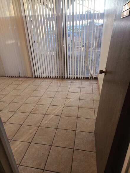 More Photos Of 8230 E Broadway Blvd, Tucson Medical For Sale