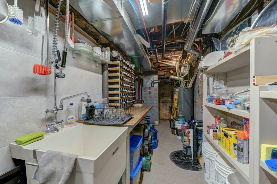 More Photos Of 60-62 Colborne St W, Brantford Storefront Retail Residential For Sale