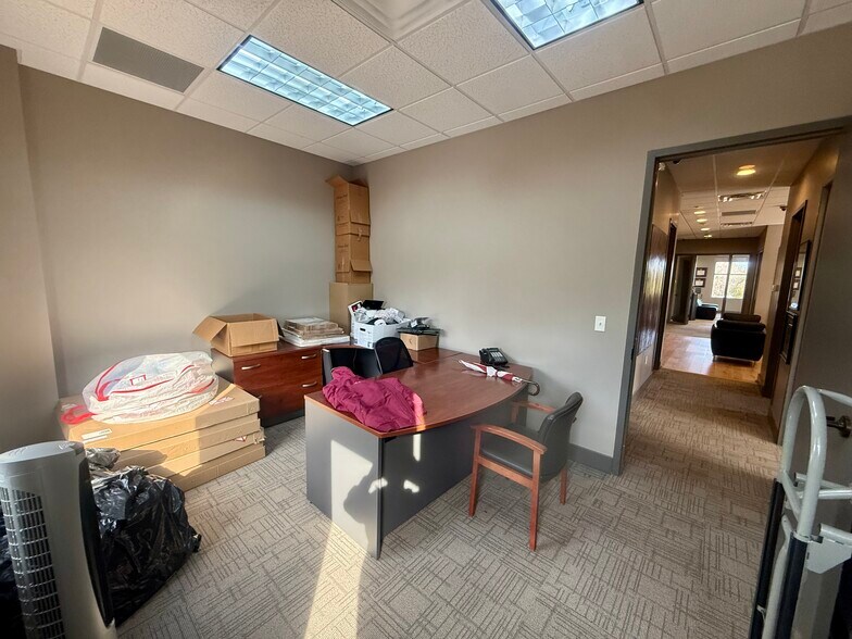 More Photos Of 960194 Gateway Blvd, Fernandina Beach Office For Lease