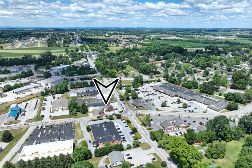 More Photos Of 550 S Main St, Shrewsbury Freestanding For Lease